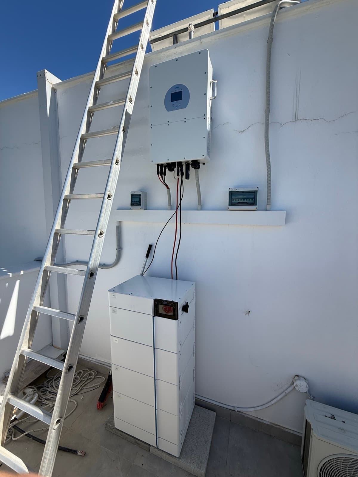 16 kWh Deye Battery + 6 kWp Solar