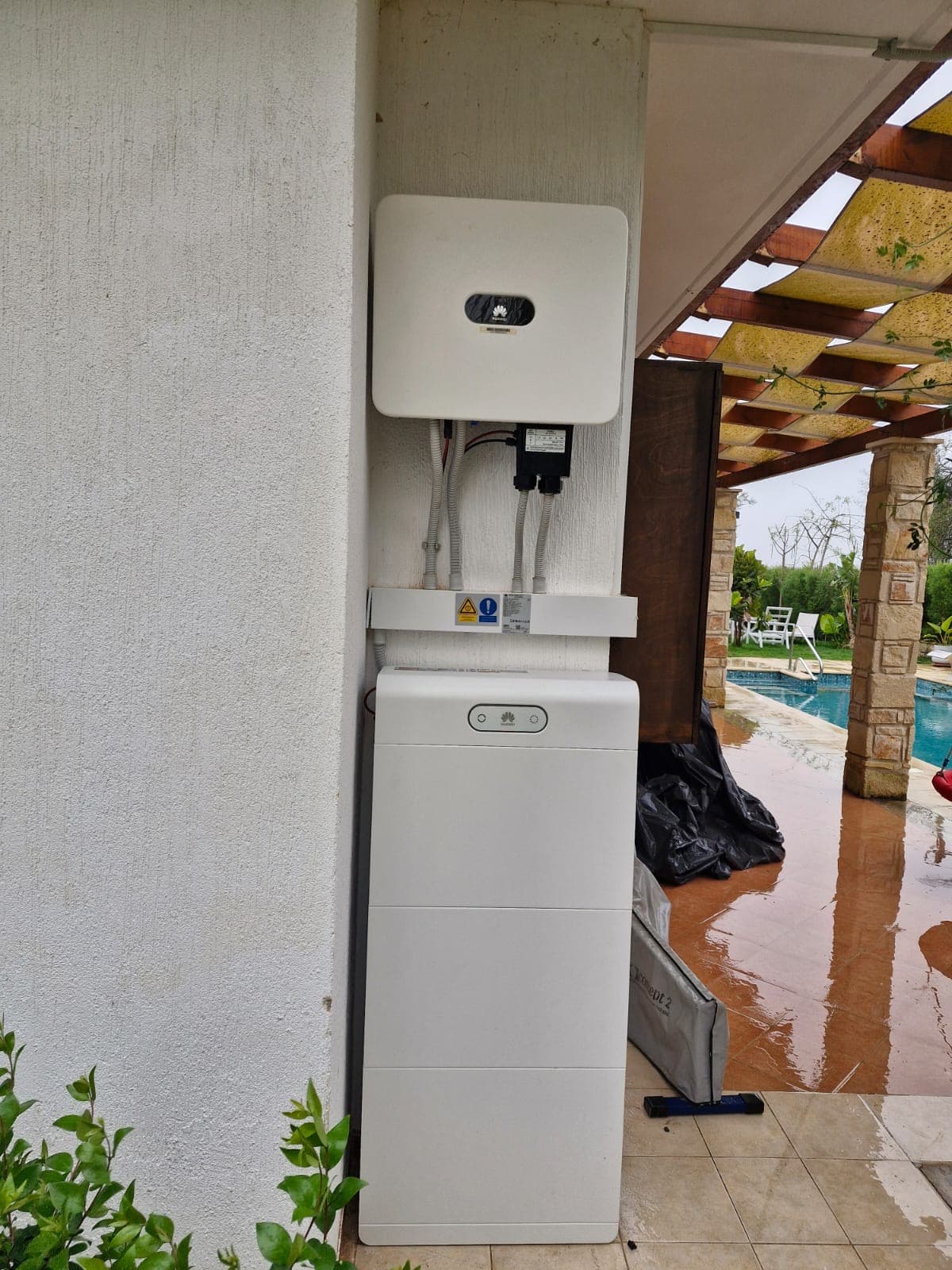 21 kWh Huawei Battery + 14 kWp Solar